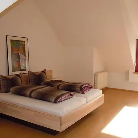 Ferienwohnung Bucher شقة